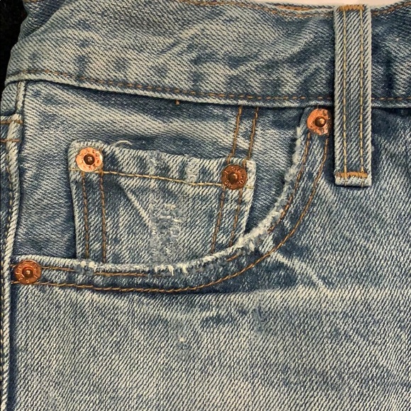 Levi’s 501 High Waisted Shorts - Picture 6 of 9
